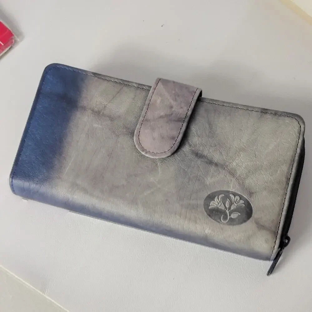 Buxton Top Grain Cowhide Leather Wallet Women's Blue Grey Floral Snap *FLAWED*